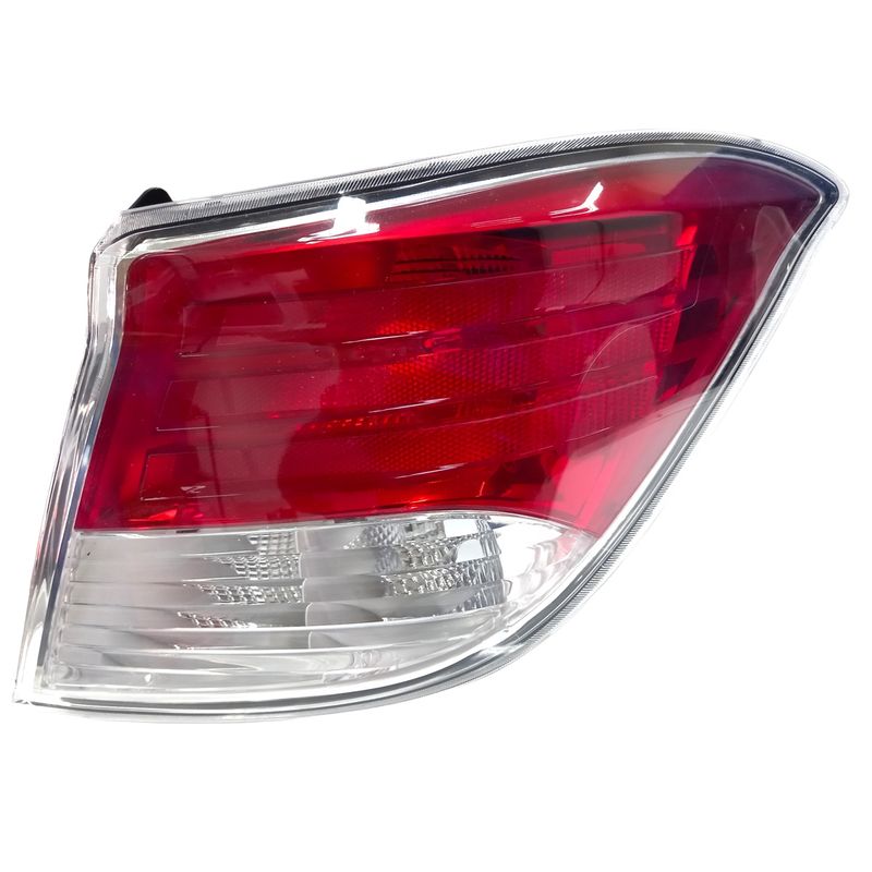 FIT36034-LANTERNA-TRASEIRA-PRISMA