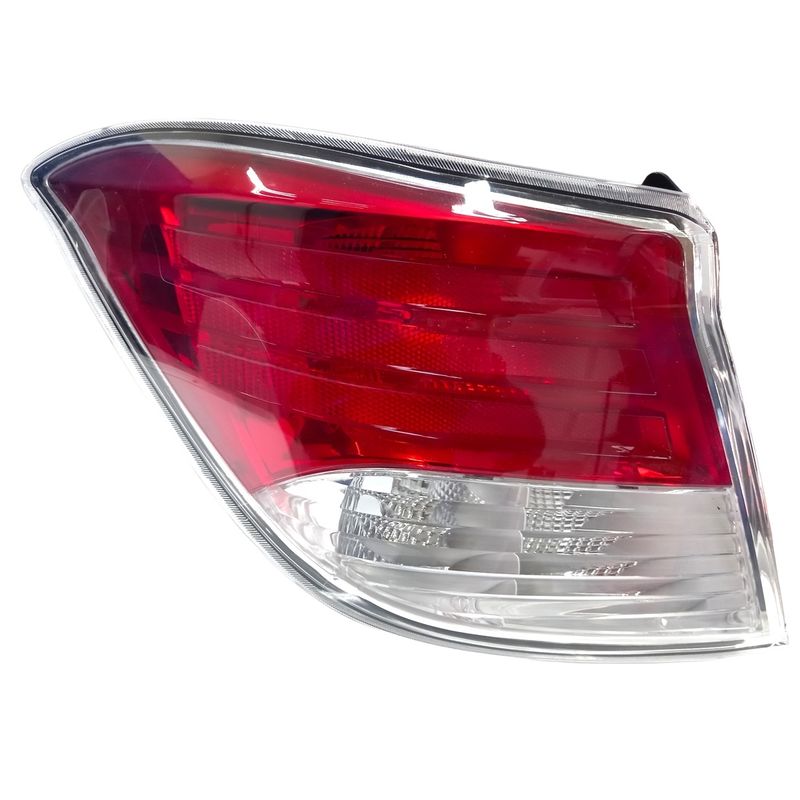 FIT36034-LANTERNA-TRASEIRA-PRISMA