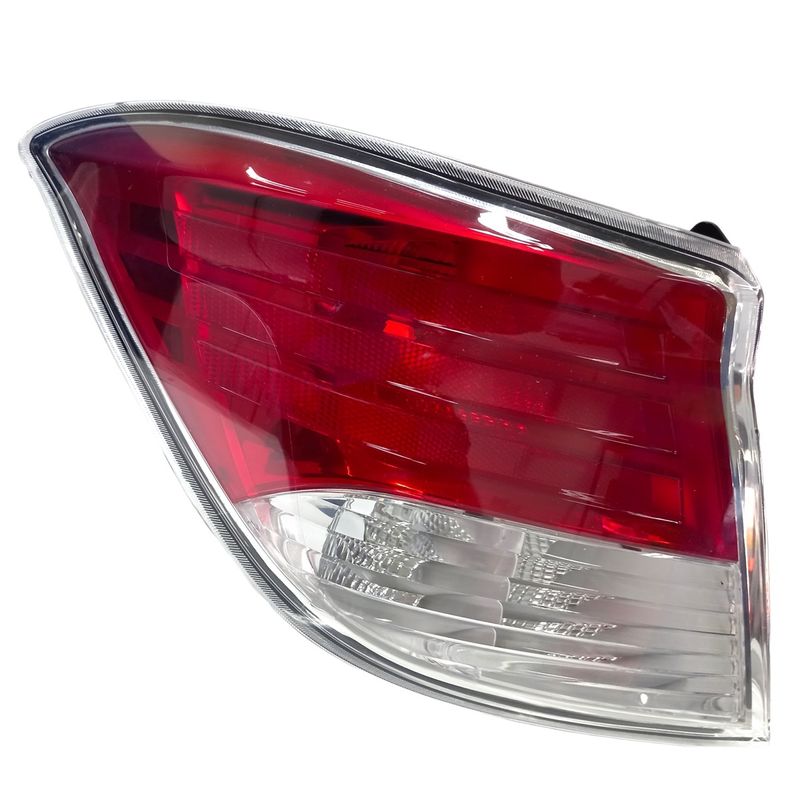 FIT36034-LANTERNA-TRASEIRA-PRISMA