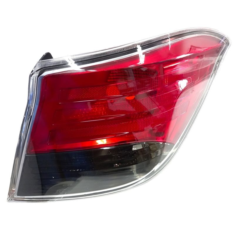 FIT36035-LANTERNA-TRASEIRA-PRISMA