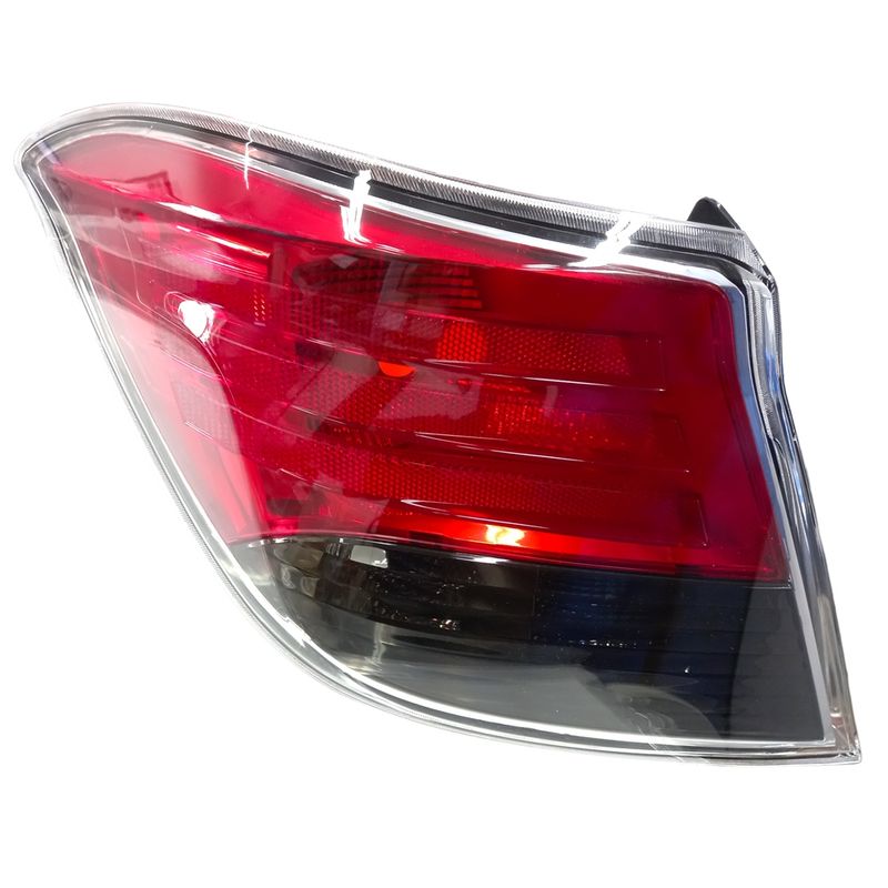 FIT36035-LANTERNA-TRASEIRA-PRISMA